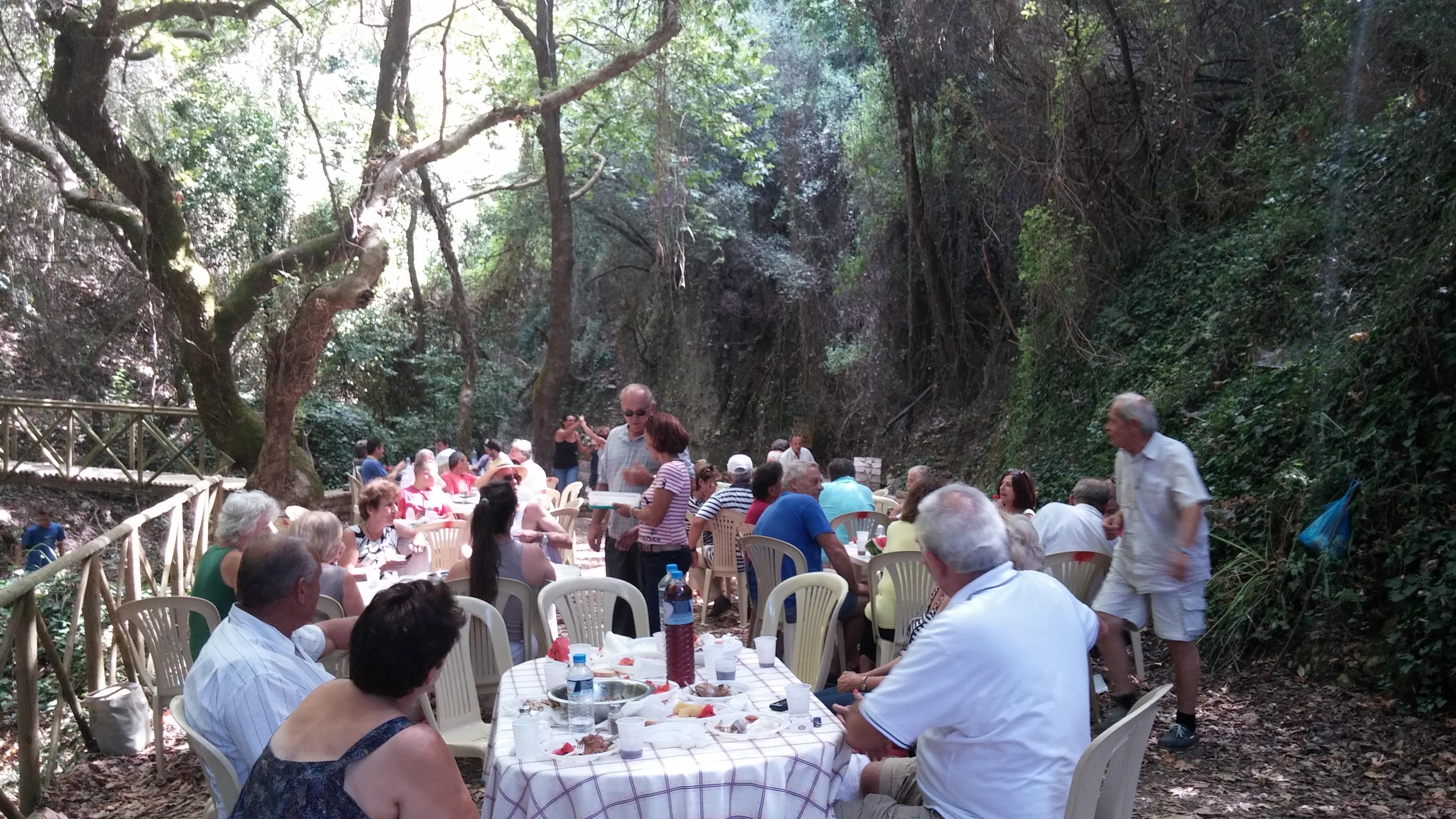 Irida Beach Resort Suites Kyparissia Exterior foto