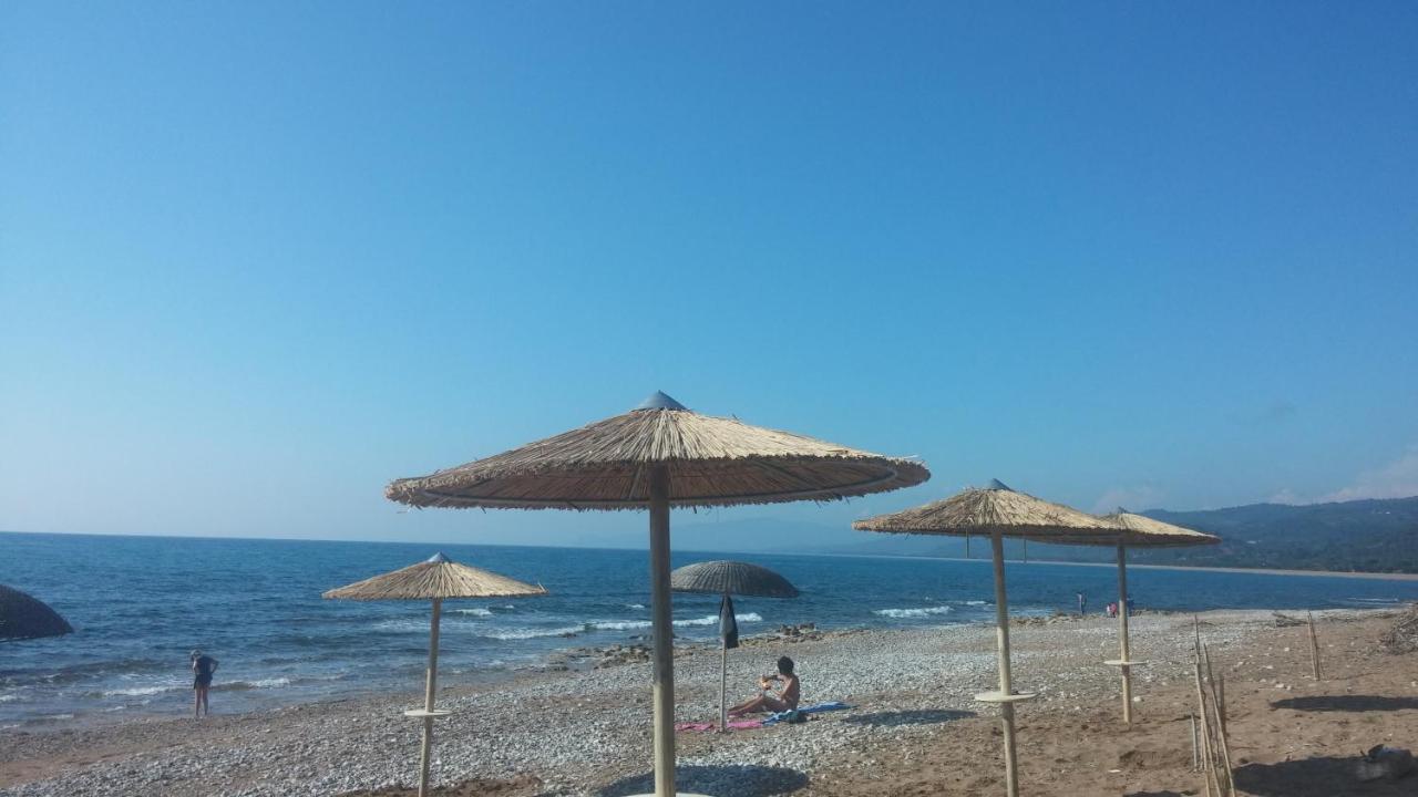 Irida Beach Resort Suites Kyparissia Exterior foto